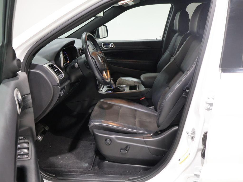 used 2020 Jeep Grand Cherokee car, priced at $22,900