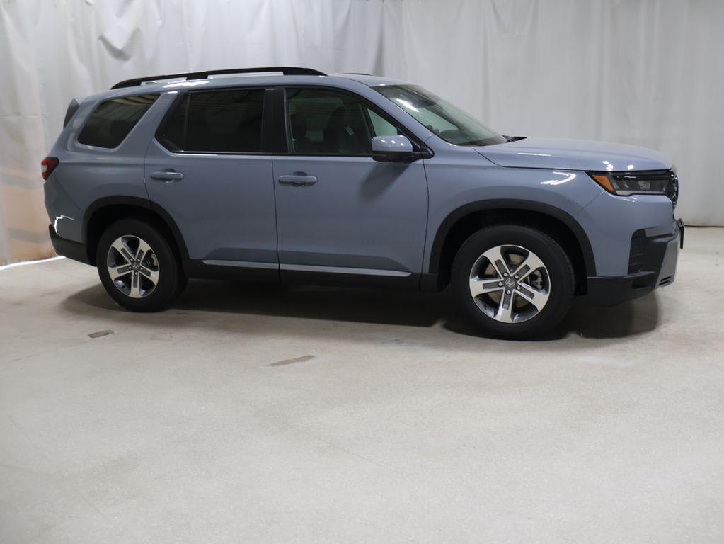 new 2026 Honda Pilot car, priced at $47,745