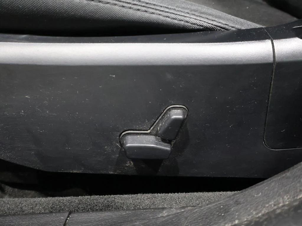 used 2014 Dodge Avenger car, priced at $5,500