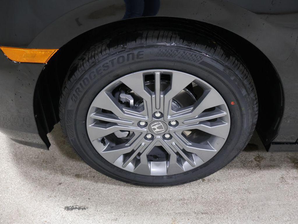 new 2026 Honda Odyssey car, priced at $47,990