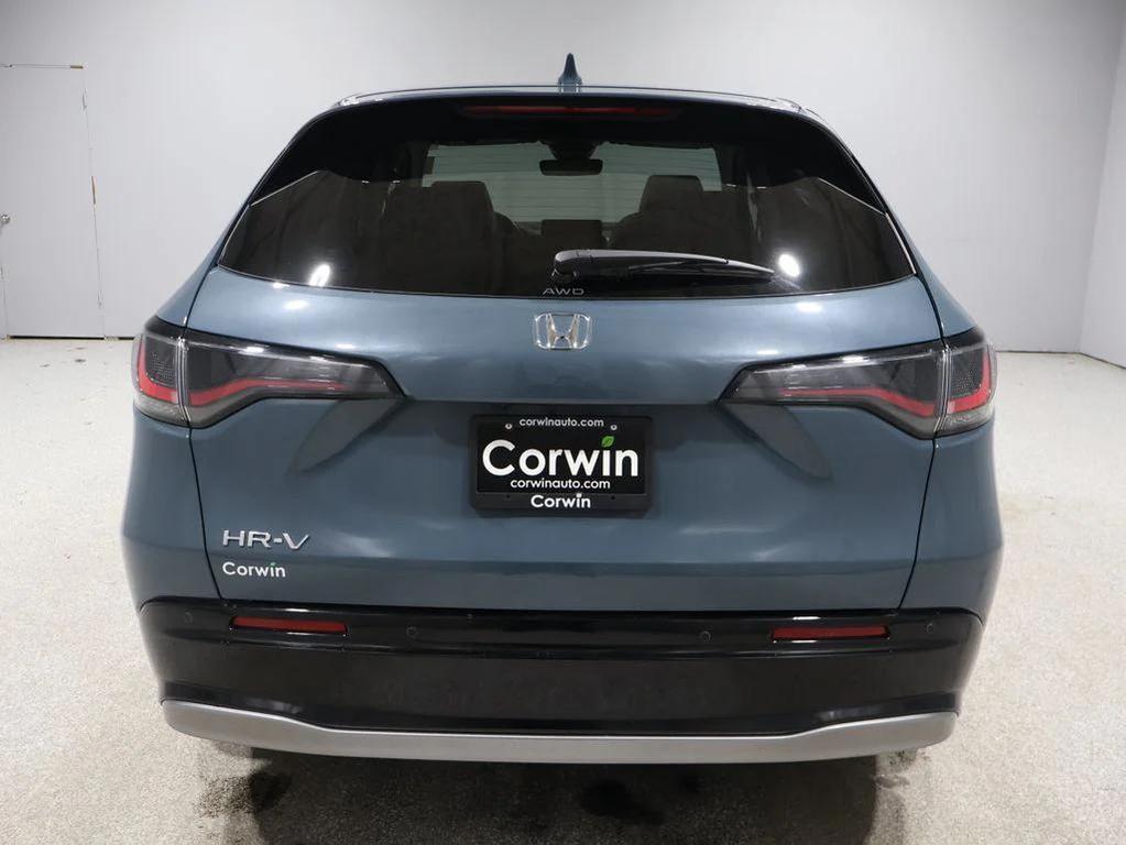 used 2025 Honda HR-V car, priced at $28,500