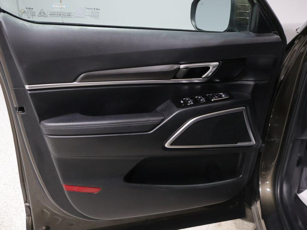 used 2025 Kia Telluride car, priced at $36,135