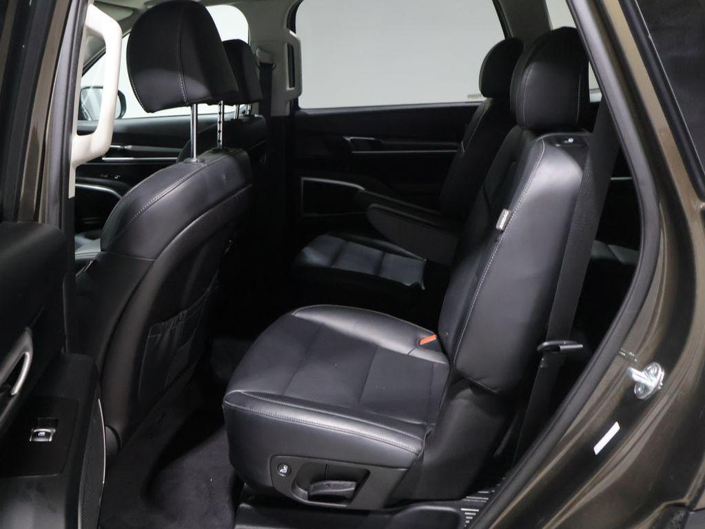 used 2025 Kia Telluride car, priced at $36,135