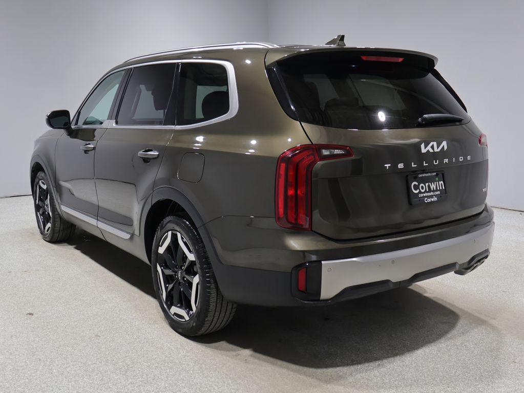 used 2025 Kia Telluride car, priced at $36,135