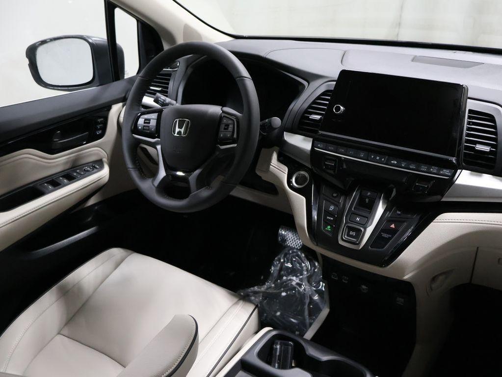 new 2026 Honda Odyssey car, priced at $48,950