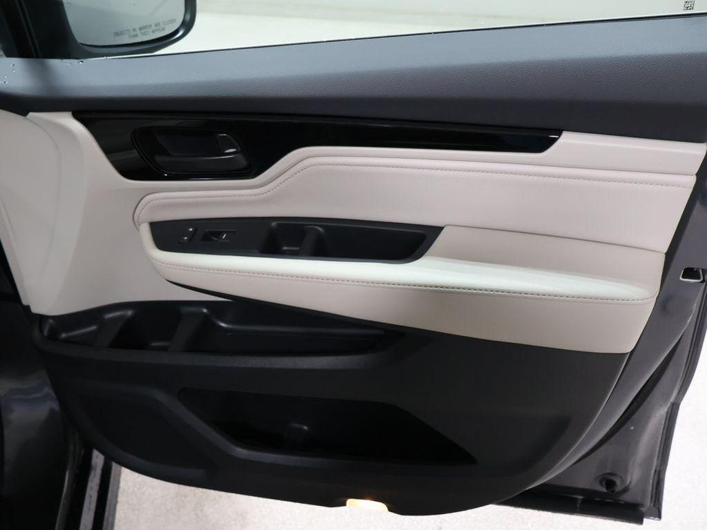 new 2026 Honda Odyssey car, priced at $48,950