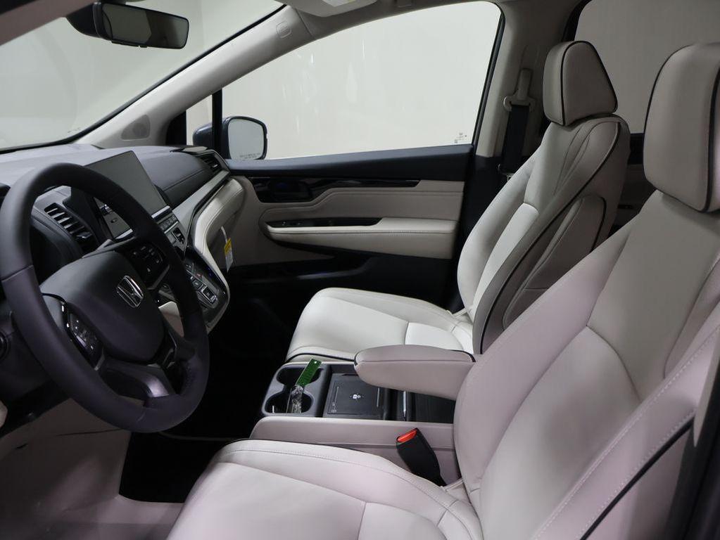 new 2026 Honda Odyssey car, priced at $48,950