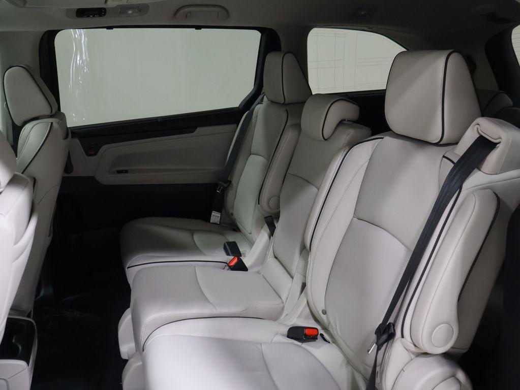 new 2026 Honda Odyssey car, priced at $48,950