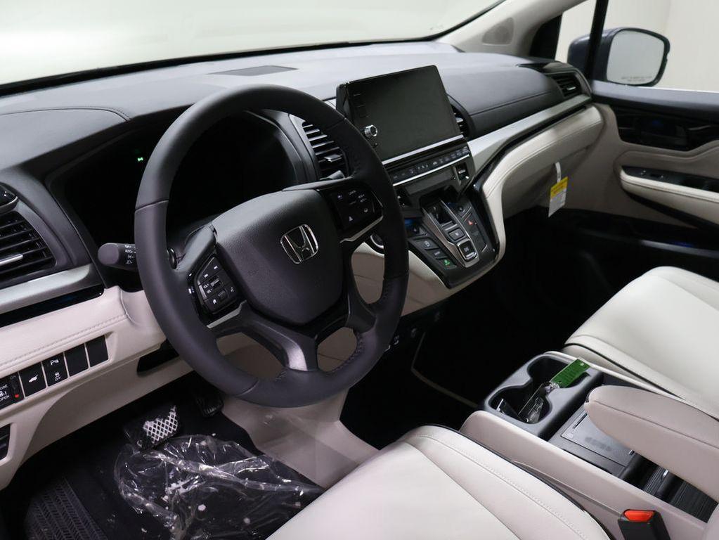 new 2026 Honda Odyssey car, priced at $48,950