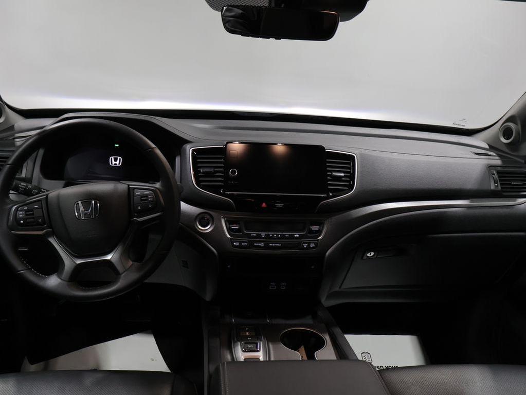 used 2025 Honda Ridgeline car, priced at $35,000