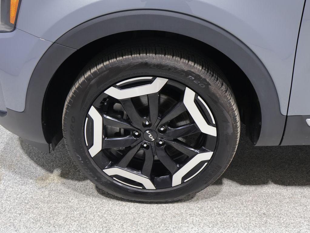 used 2025 Kia Telluride car, priced at $34,799