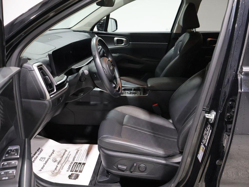 used 2024 Kia Sorento car, priced at $26,826