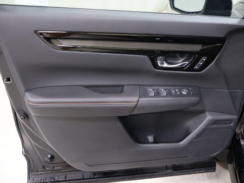 new 2026 Honda CR-V Hybrid car, priced at $43,000