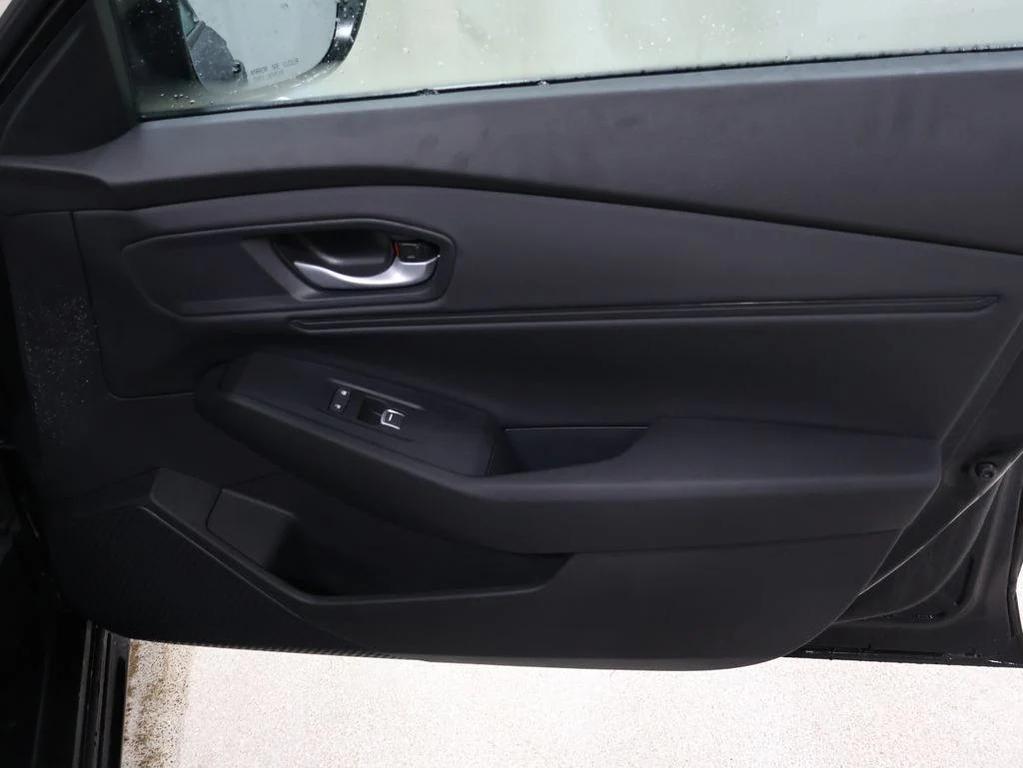 new 2025 Honda Accord car, priced at $30,319