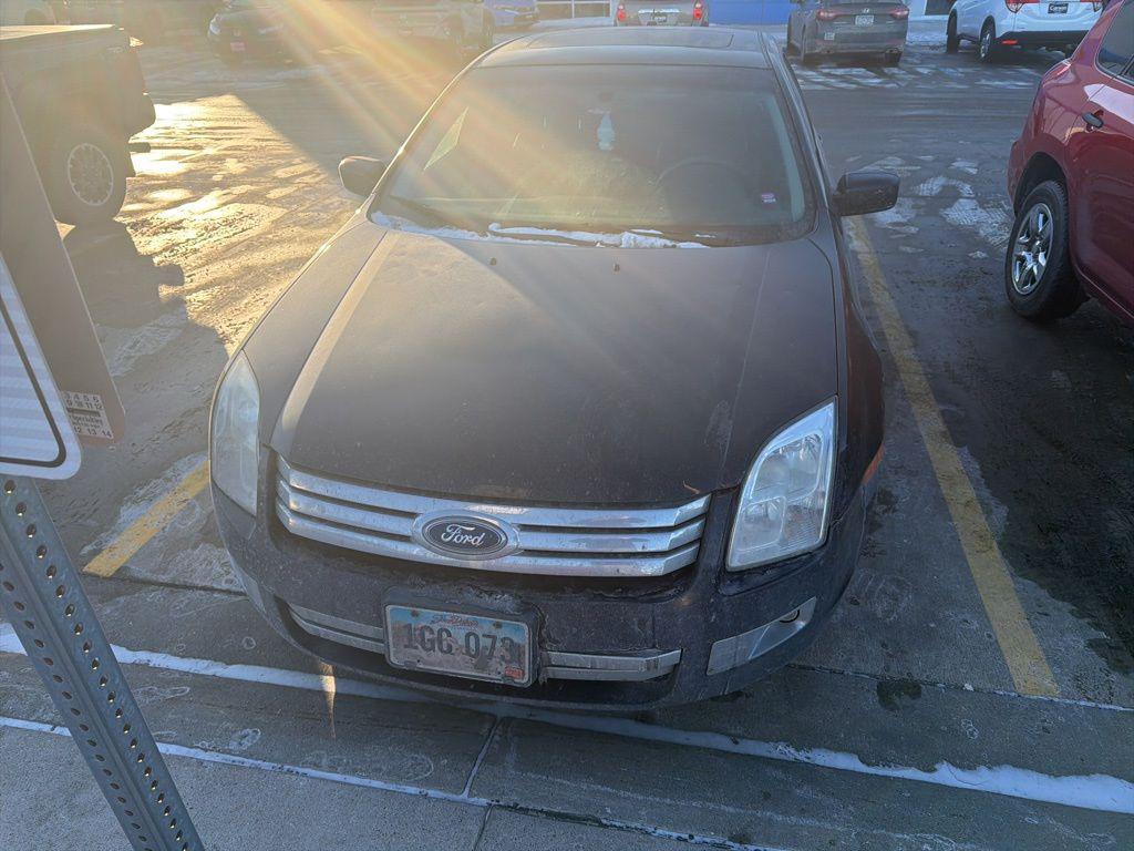 used 2007 Ford Fusion car, priced at $4,000