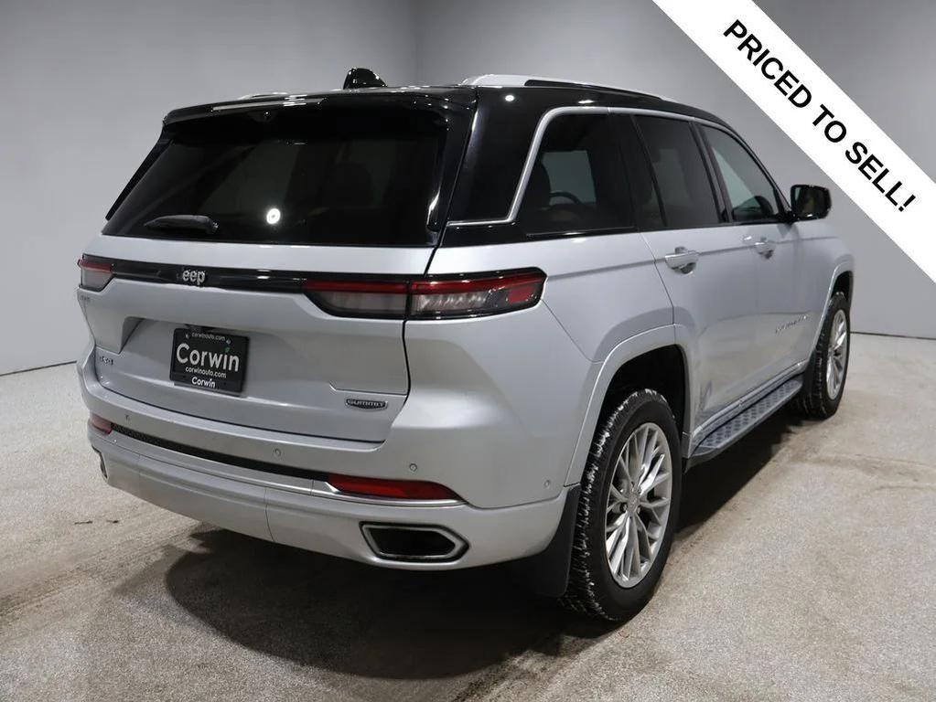 used 2022 Jeep Grand Cherokee car, priced at $28,600