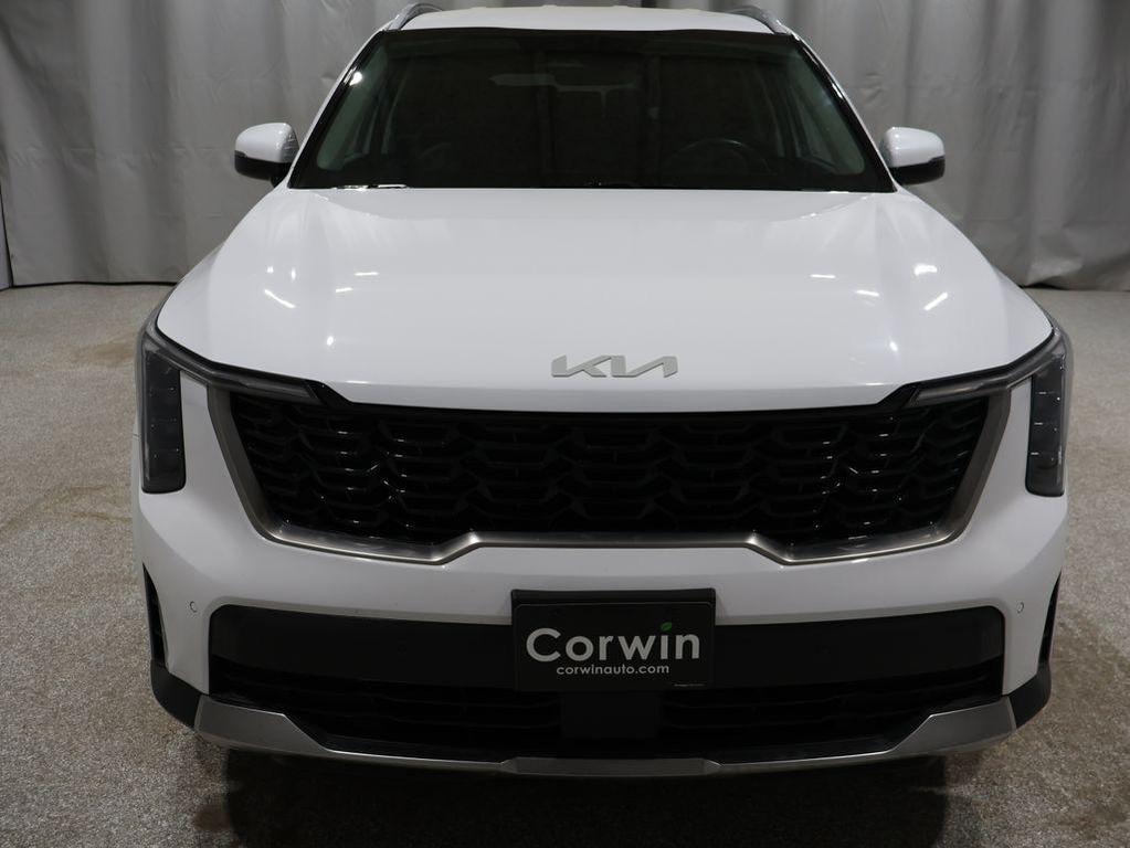 used 2024 Kia Sorento car, priced at $25,900