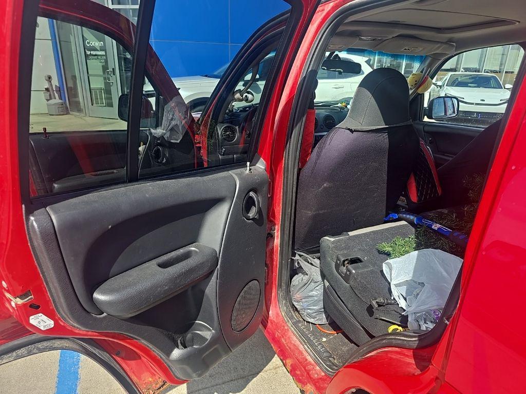 used 2004 Jeep Liberty car, priced at $5,500