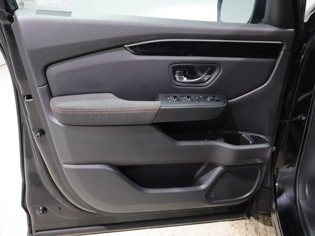 used 2023 Honda Pilot car, priced at $31,800