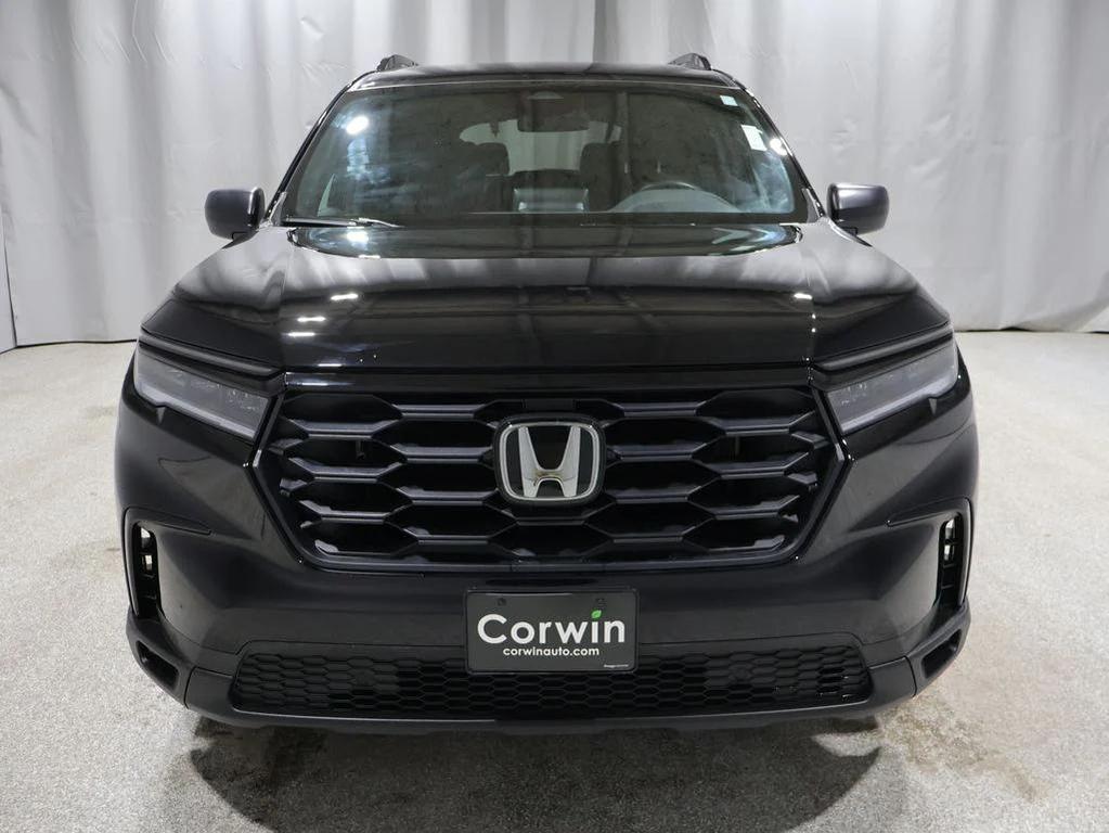 used 2023 Honda Pilot car, priced at $31,800