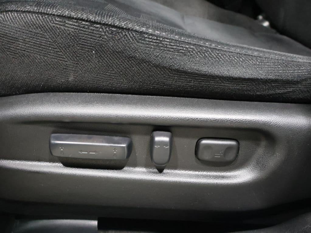 used 2022 Honda Pilot car, priced at $27,700