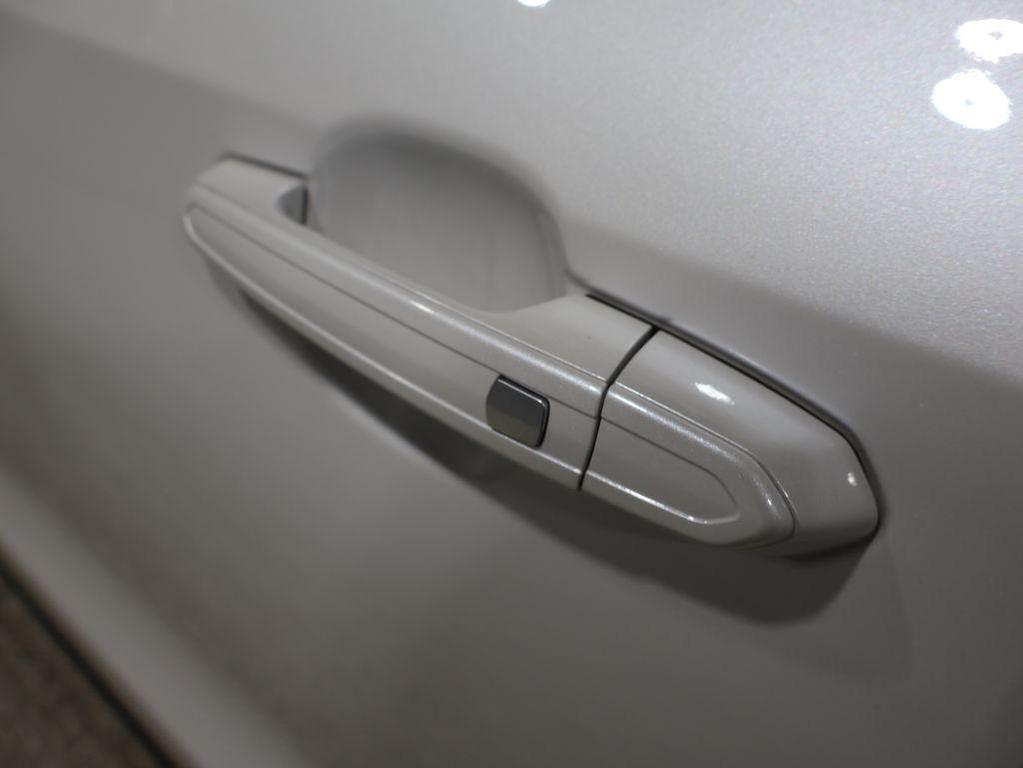 used 2020 Cadillac XT4 car, priced at $20,600