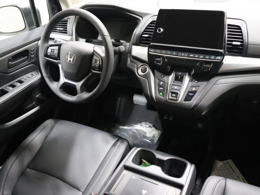 new 2026 Honda Odyssey car, priced at $45,084