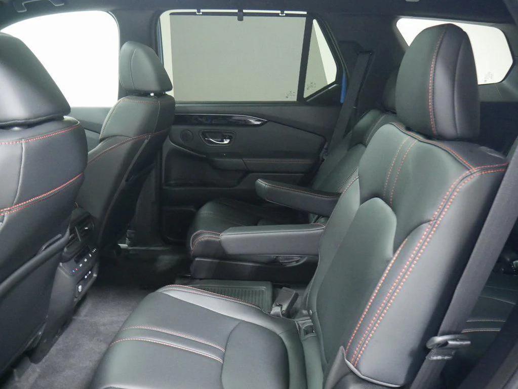 new 2025 Honda Pilot car, priced at $51,350
