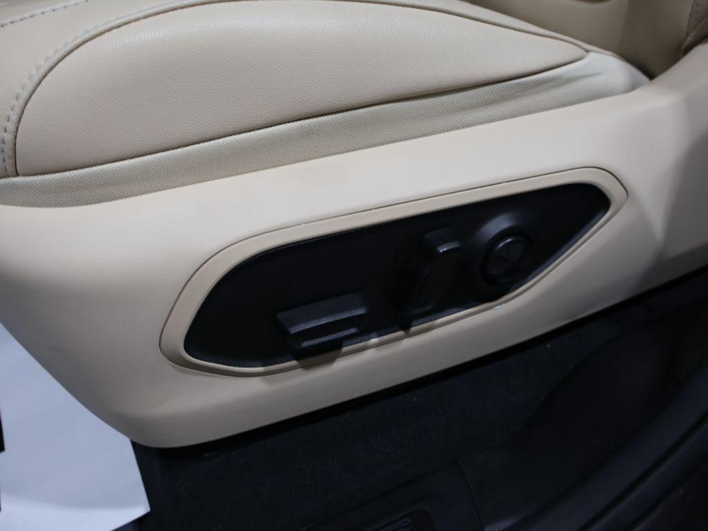 used 2023 Jeep Grand Cherokee L car, priced at $32,456