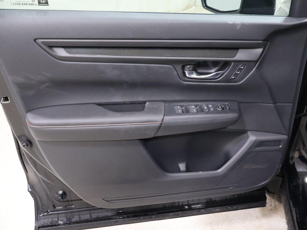 new 2026 Honda CR-V Hybrid car, priced at $40,675