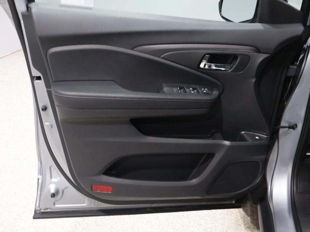 used 2019 Honda Ridgeline car, priced at $23,300