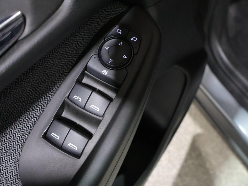used 2025 Chevrolet TrailBlazer car, priced at $21,724