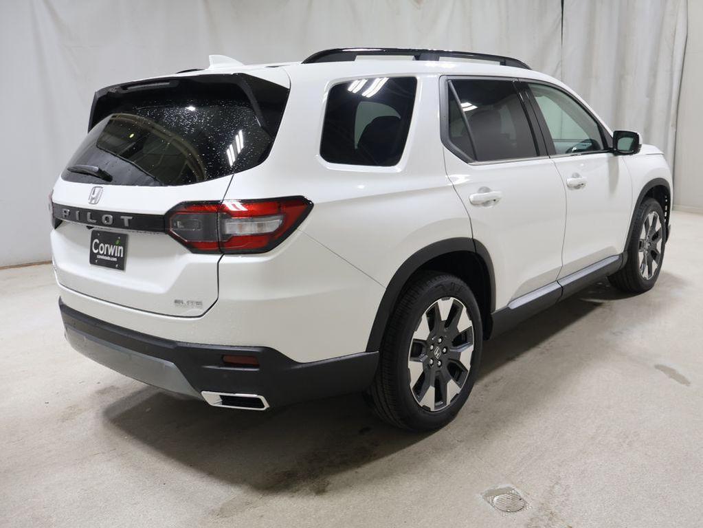 new 2026 Honda Pilot car, priced at $55,195