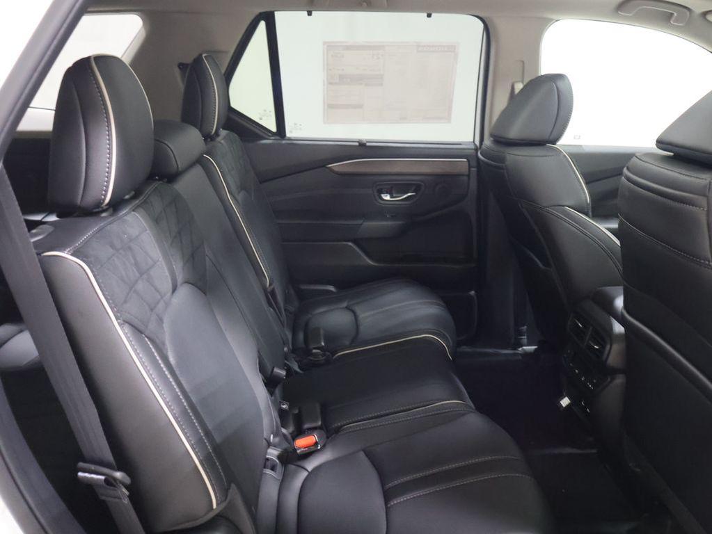 new 2026 Honda Pilot car, priced at $55,195