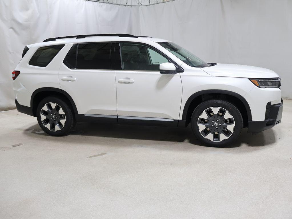 new 2026 Honda Pilot car, priced at $55,195