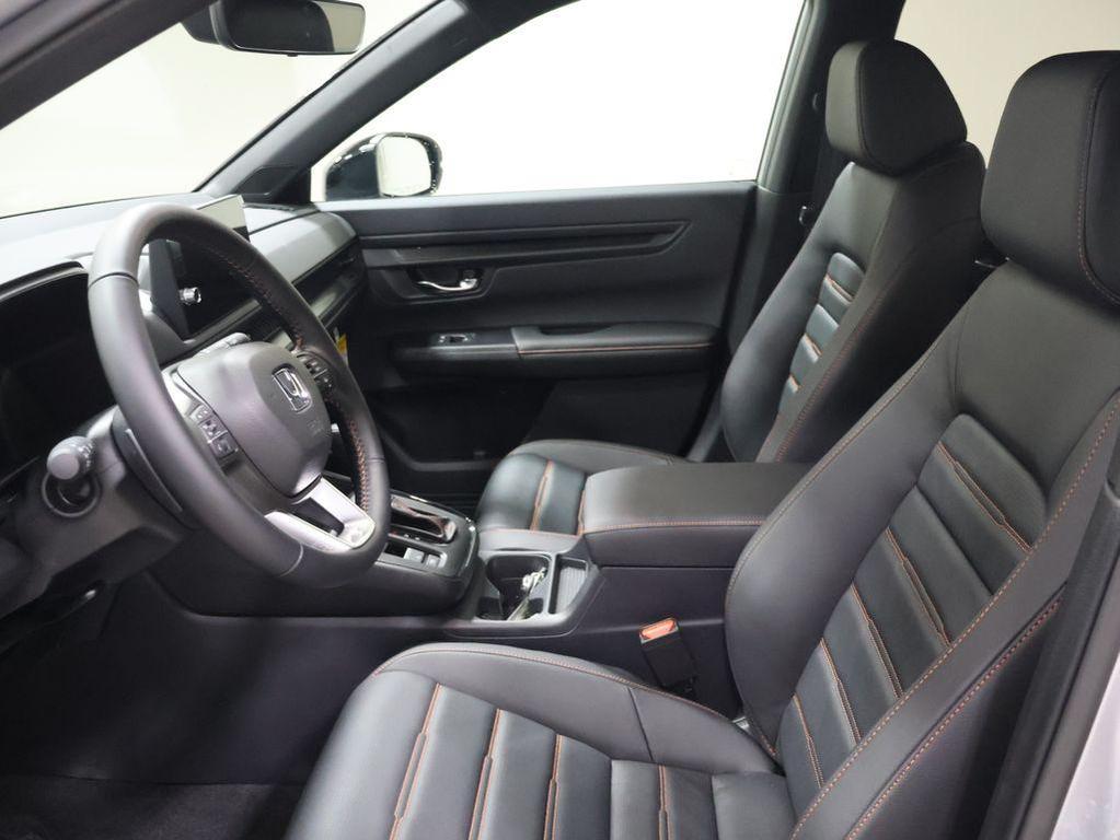 new 2026 Honda CR-V Hybrid car, priced at $40,675