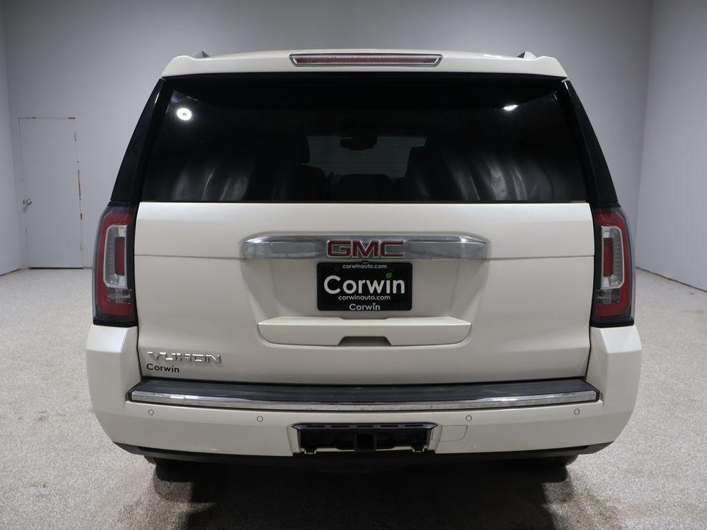 used 2015 GMC Yukon car, priced at $17,300