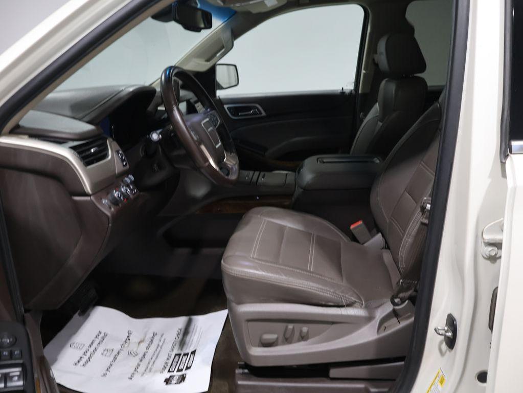 used 2015 GMC Yukon car, priced at $17,300