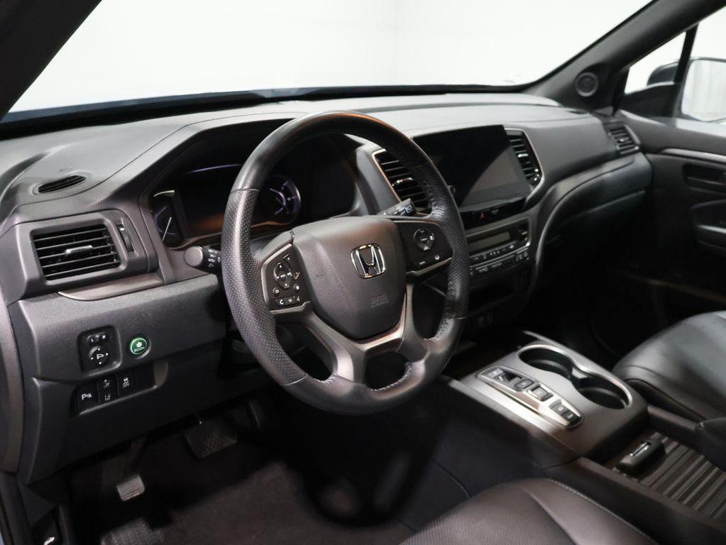 used 2023 Honda Passport car, priced at $31,000