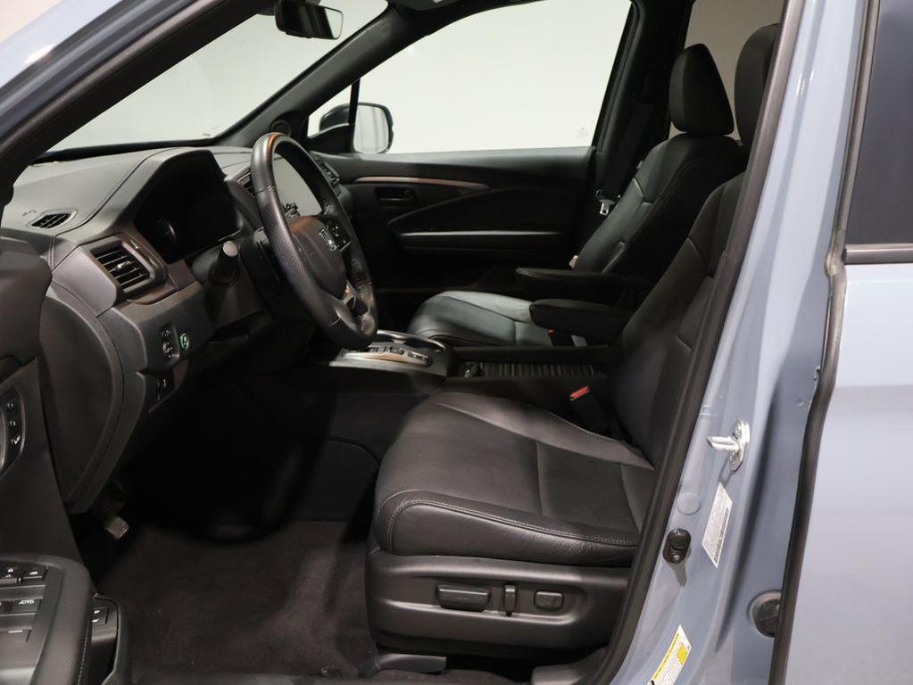 used 2023 Honda Passport car, priced at $31,000