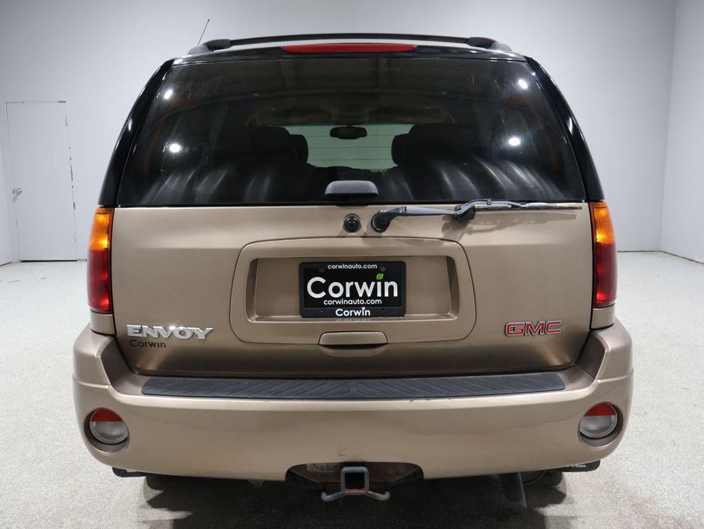 used 2002 GMC Envoy car, priced at $6,200
