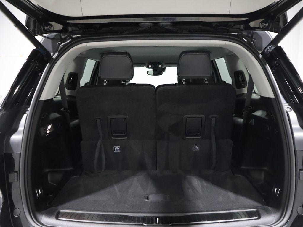 used 2023 Jeep Grand Cherokee L car, priced at $30,800