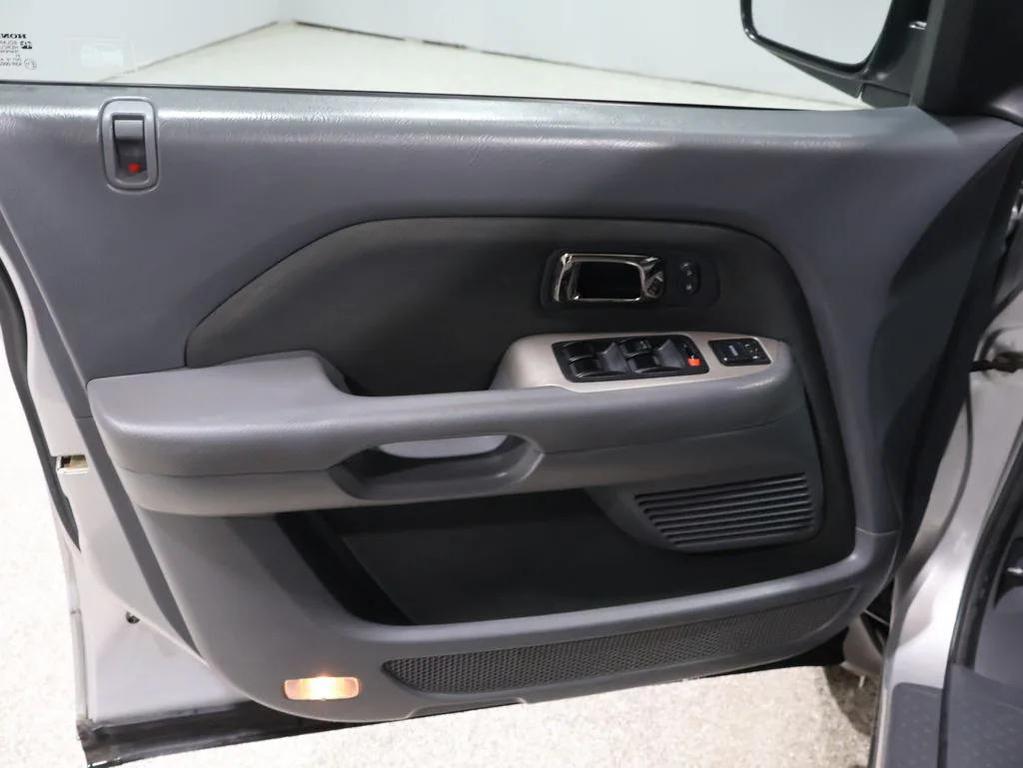 used 2007 Honda Pilot car, priced at $5,820