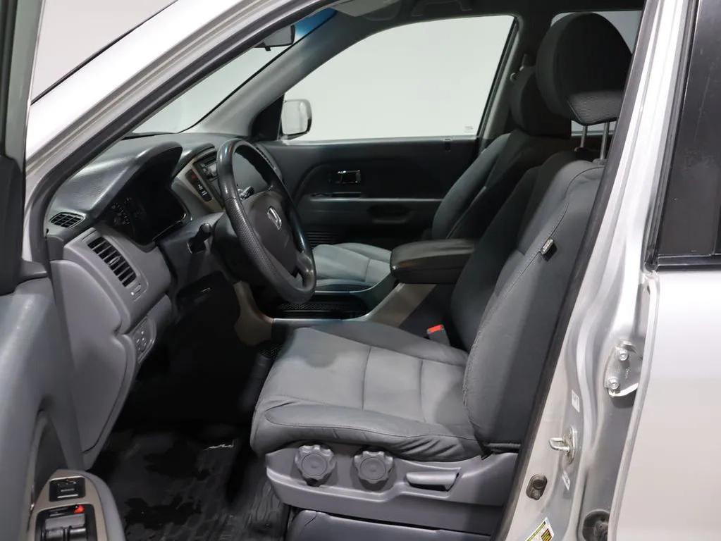 used 2007 Honda Pilot car, priced at $5,820