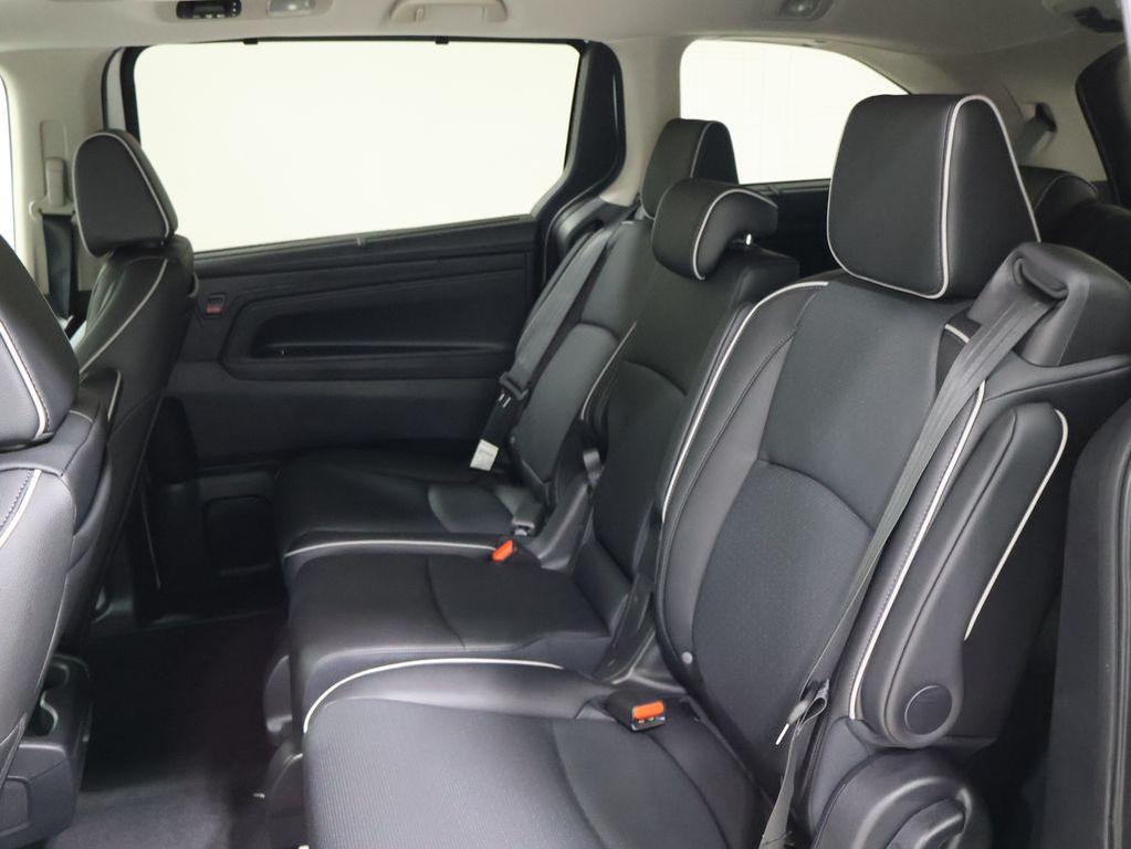 new 2026 Honda Odyssey car, priced at $52,645