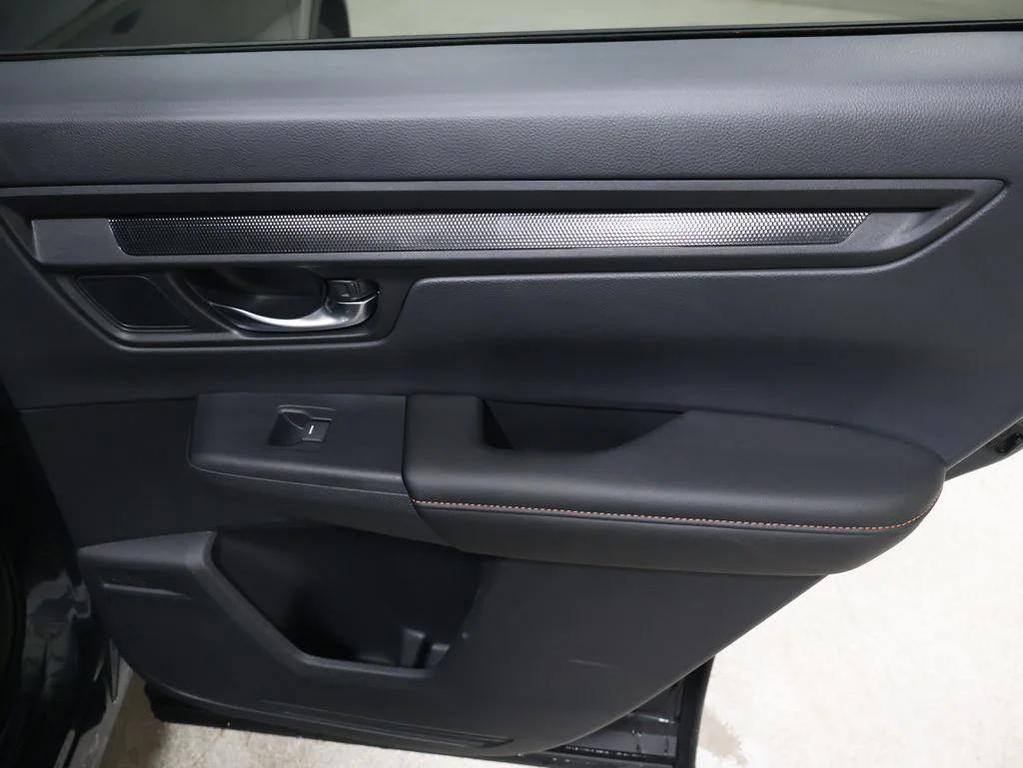 new 2026 Honda CR-V Hybrid car, priced at $40,675