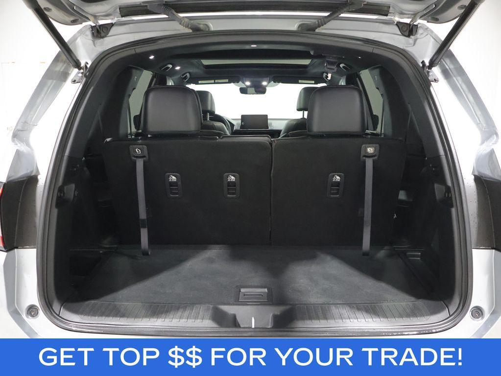 used 2025 Honda Pilot car, priced at $43,899