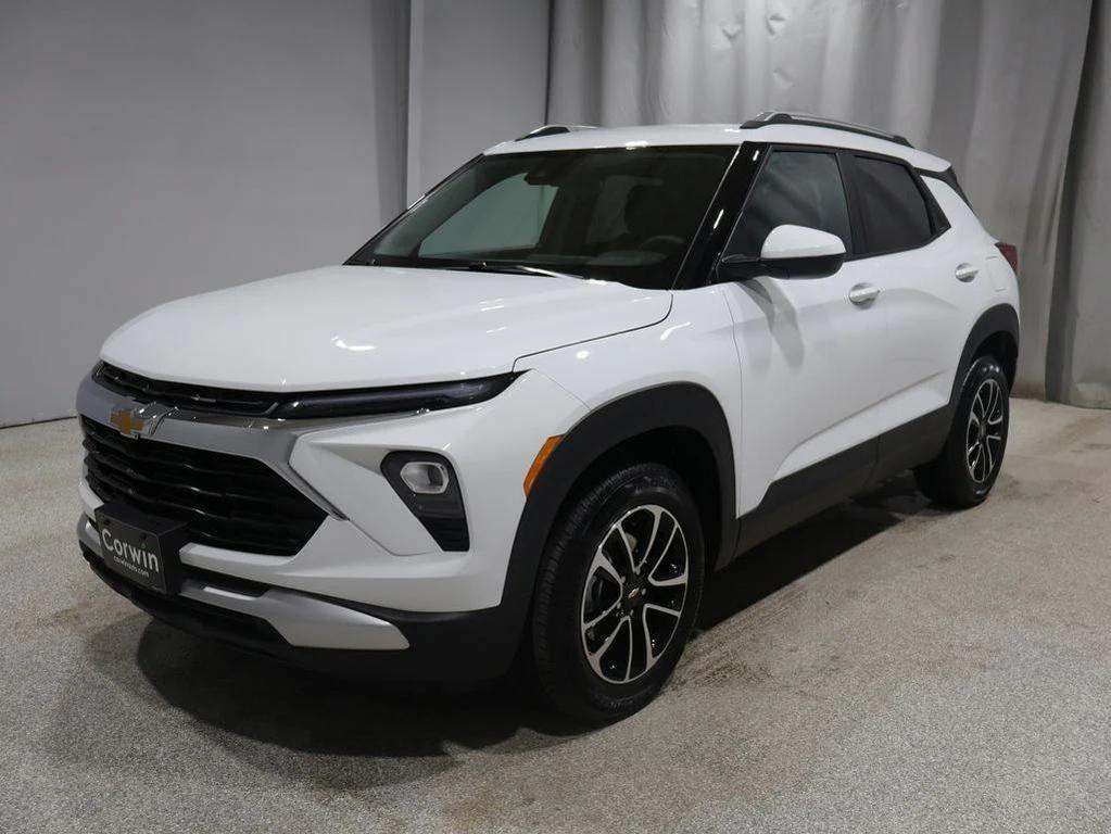 used 2025 Chevrolet TrailBlazer car, priced at $22,260