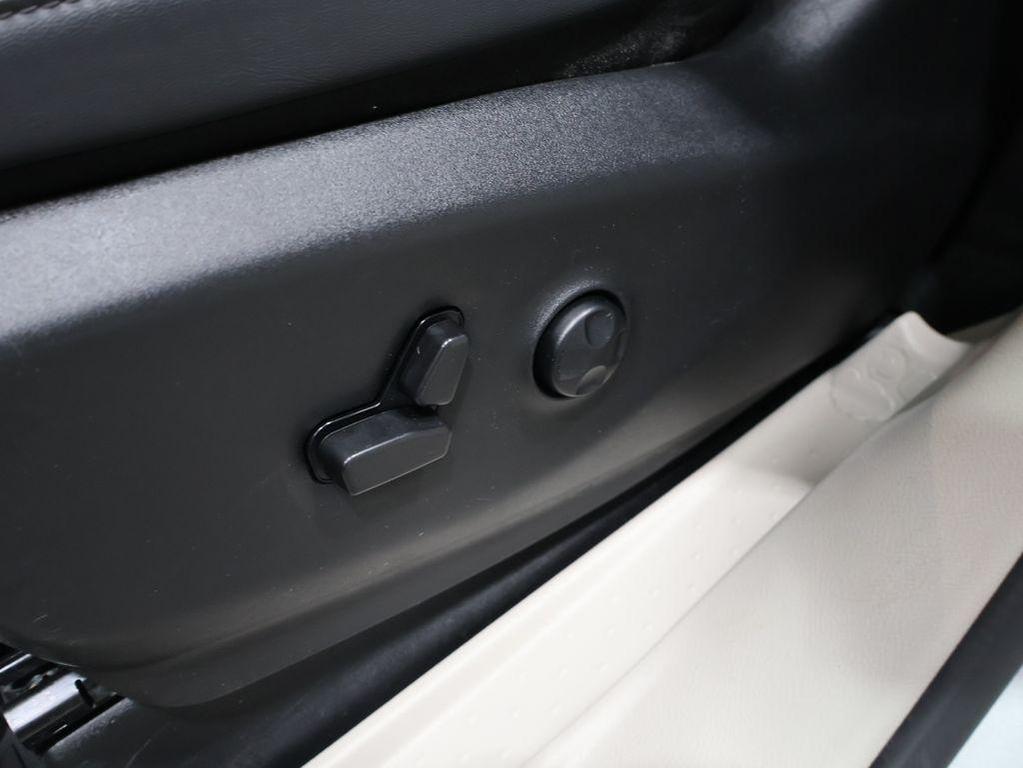 used 2024 Chrysler Pacifica car, priced at $25,340