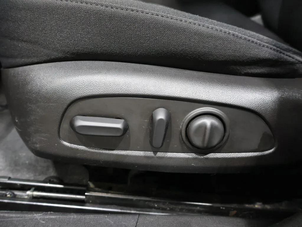 used 2016 Chevrolet Malibu car, priced at $9,000